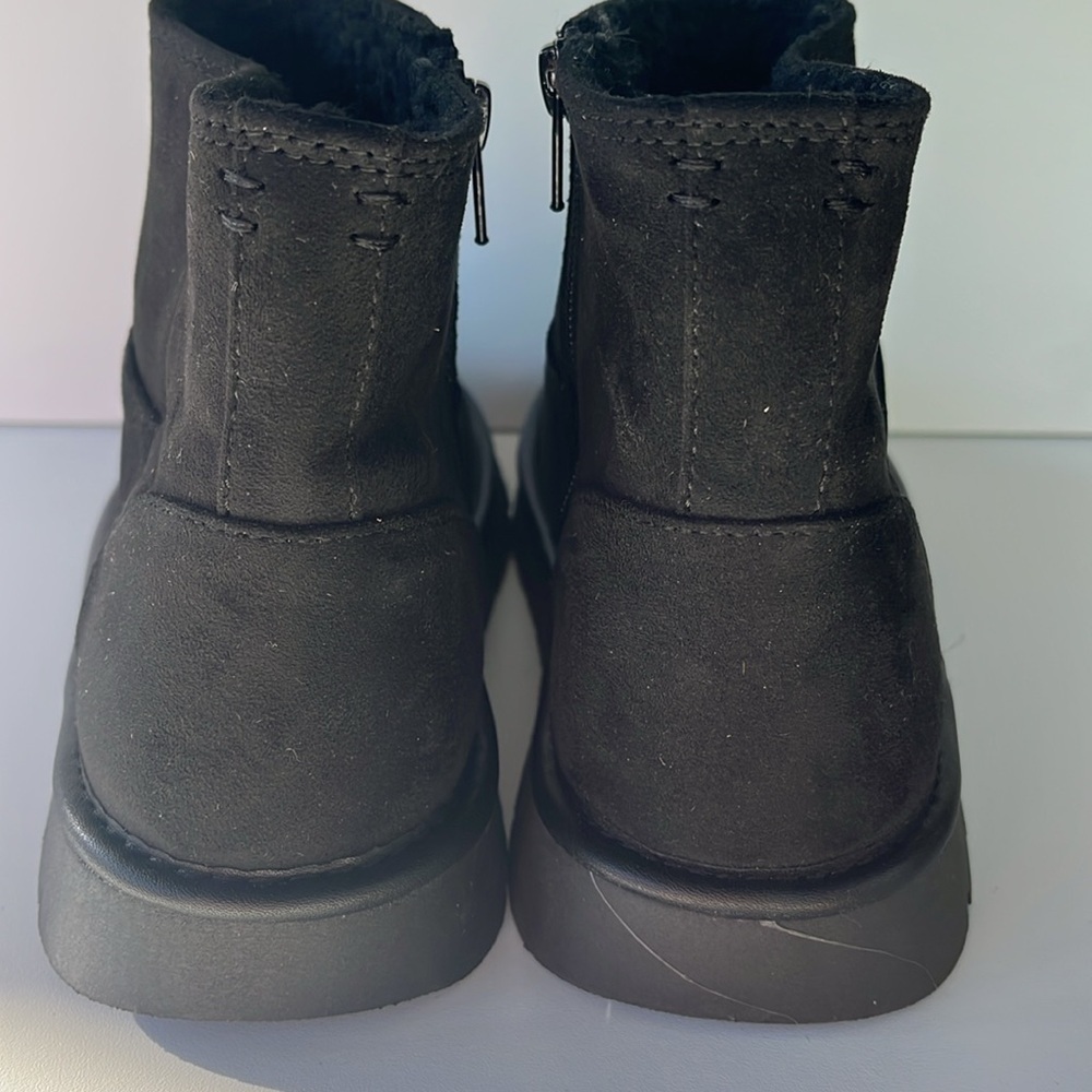 New Women's May Faux Suede Booties Memory Foam Insole Size 9 - Picture 10 of 13